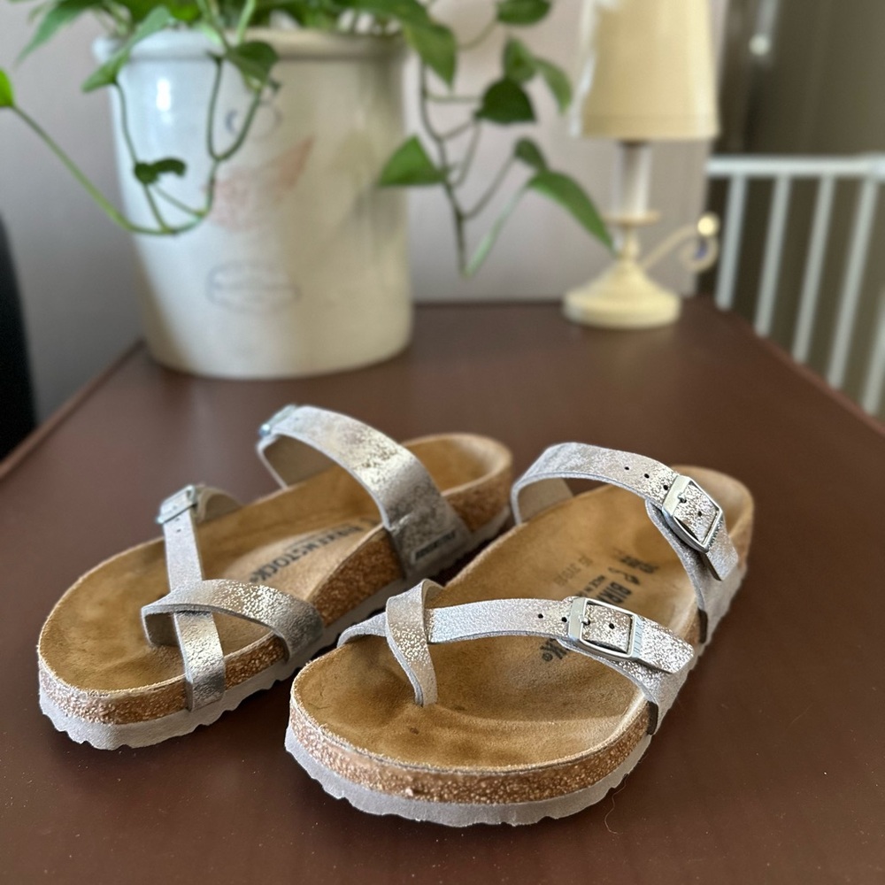 Women’s Silver Birkenstock Sandals, worn ONCE, size 39 (US 8)